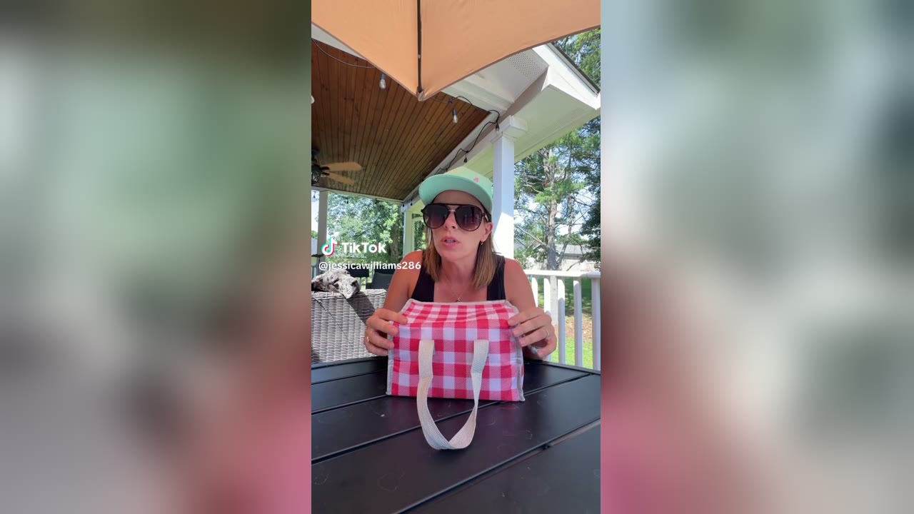 Customer Review — Jessica Williams on SmashMeals — video thumbnail